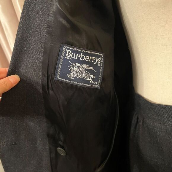 EUC Women's Vintage Burberry's Midi Skirt Suit Jacket Gray Wool US Size 6 or 42 - Picture 3 of 8